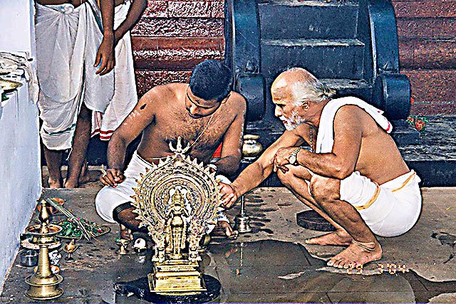 Goddess Parvatihi; Ambalavattam; Tellicherry; uasatish; Ambalavattam Temple Punapratishta;